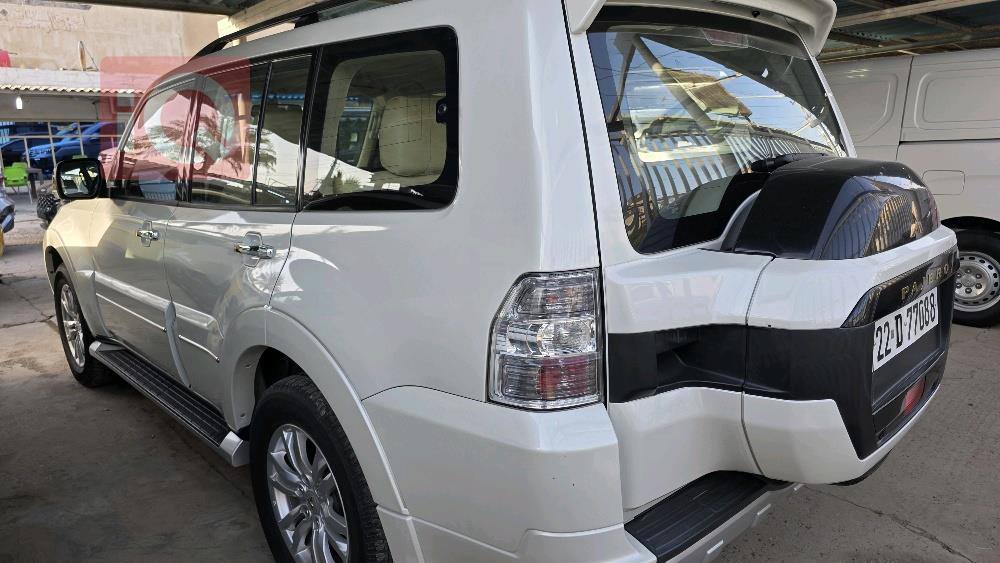 ميتسوبيشي باجيرو